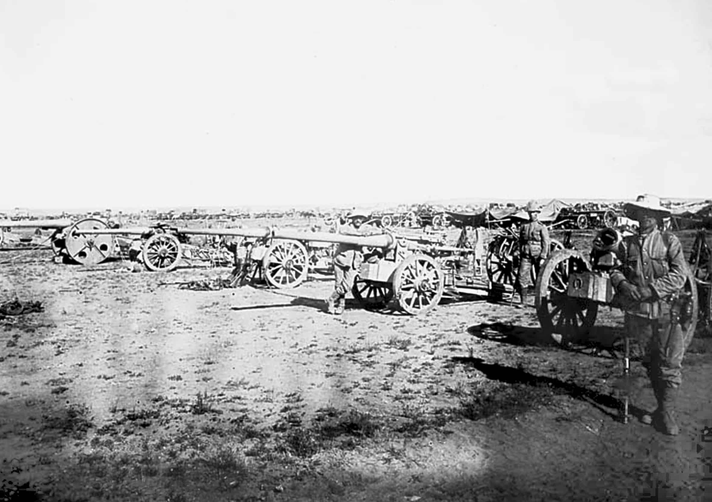 1901-Naval-Guns-at-Bloemfontein.-LAC