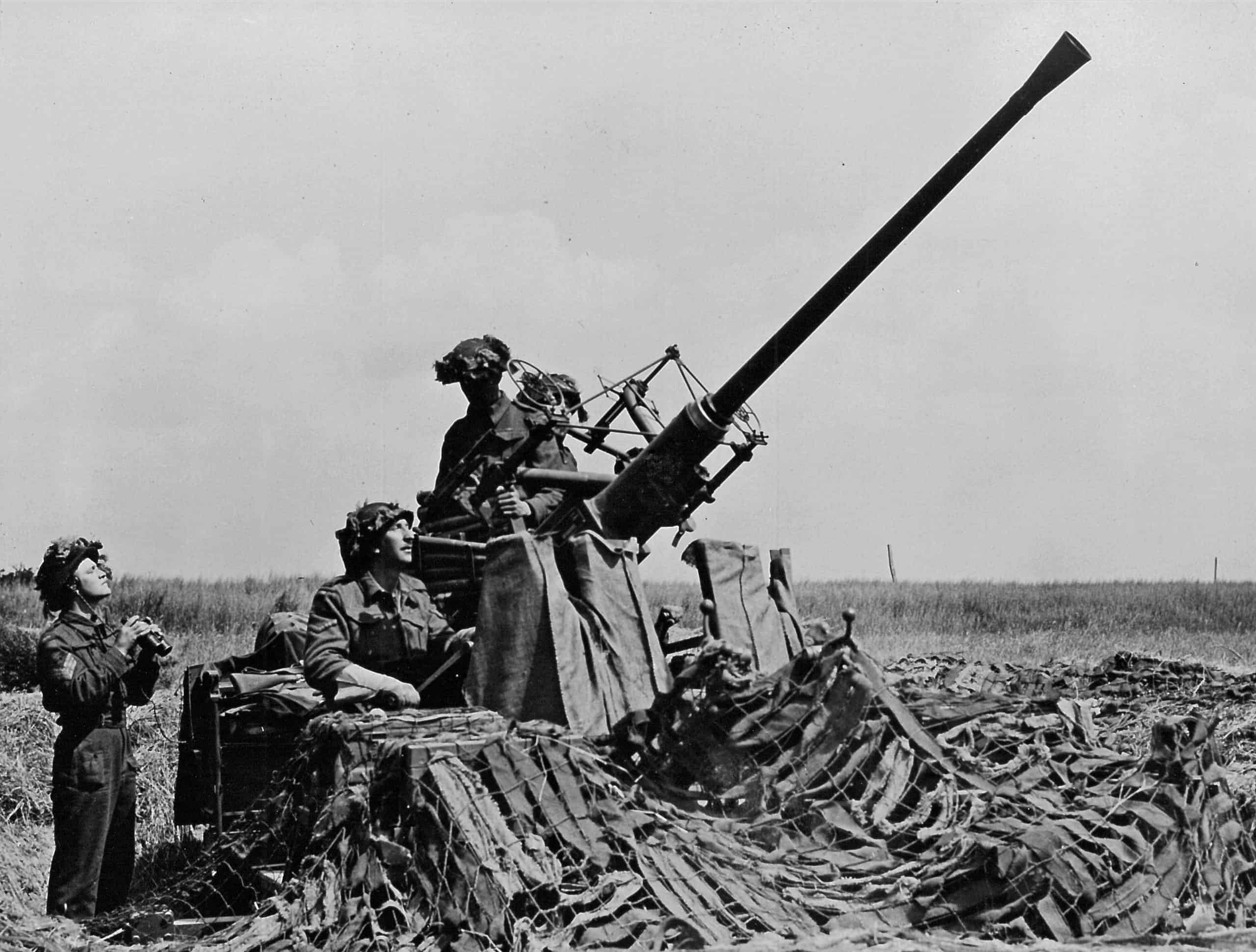 40mm-Bofors-Detachment-France-1944-scaled