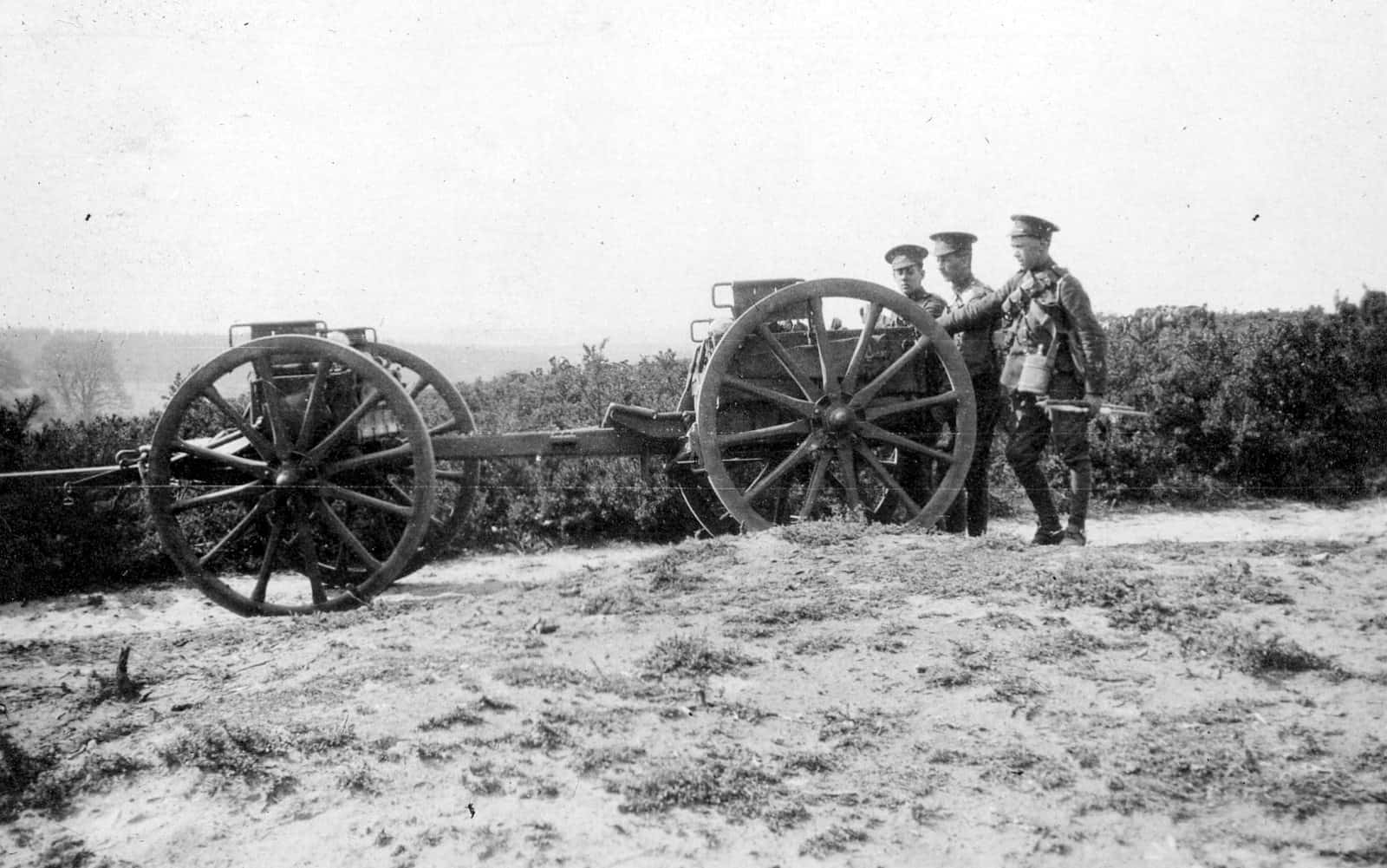 27.-Gunners-with-18-Pounder-and-Limber-11th-Brigade-June-1916