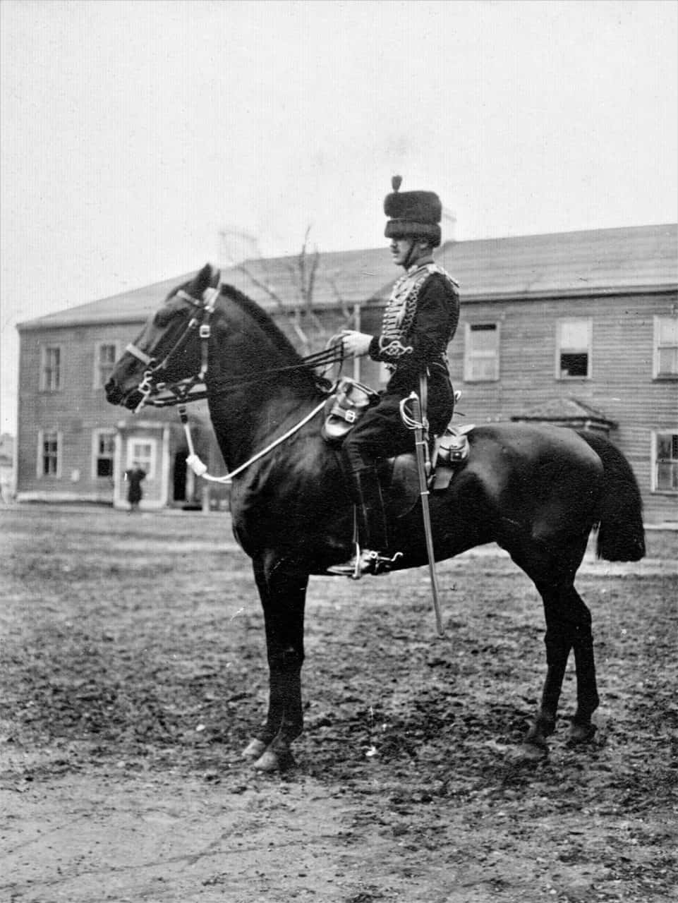 1.-1913-A-Battery-Mounted-Officer
