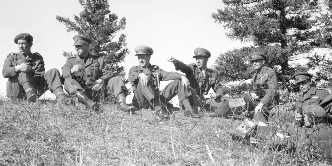 1952-Sept-2nd-Regiment-Officers