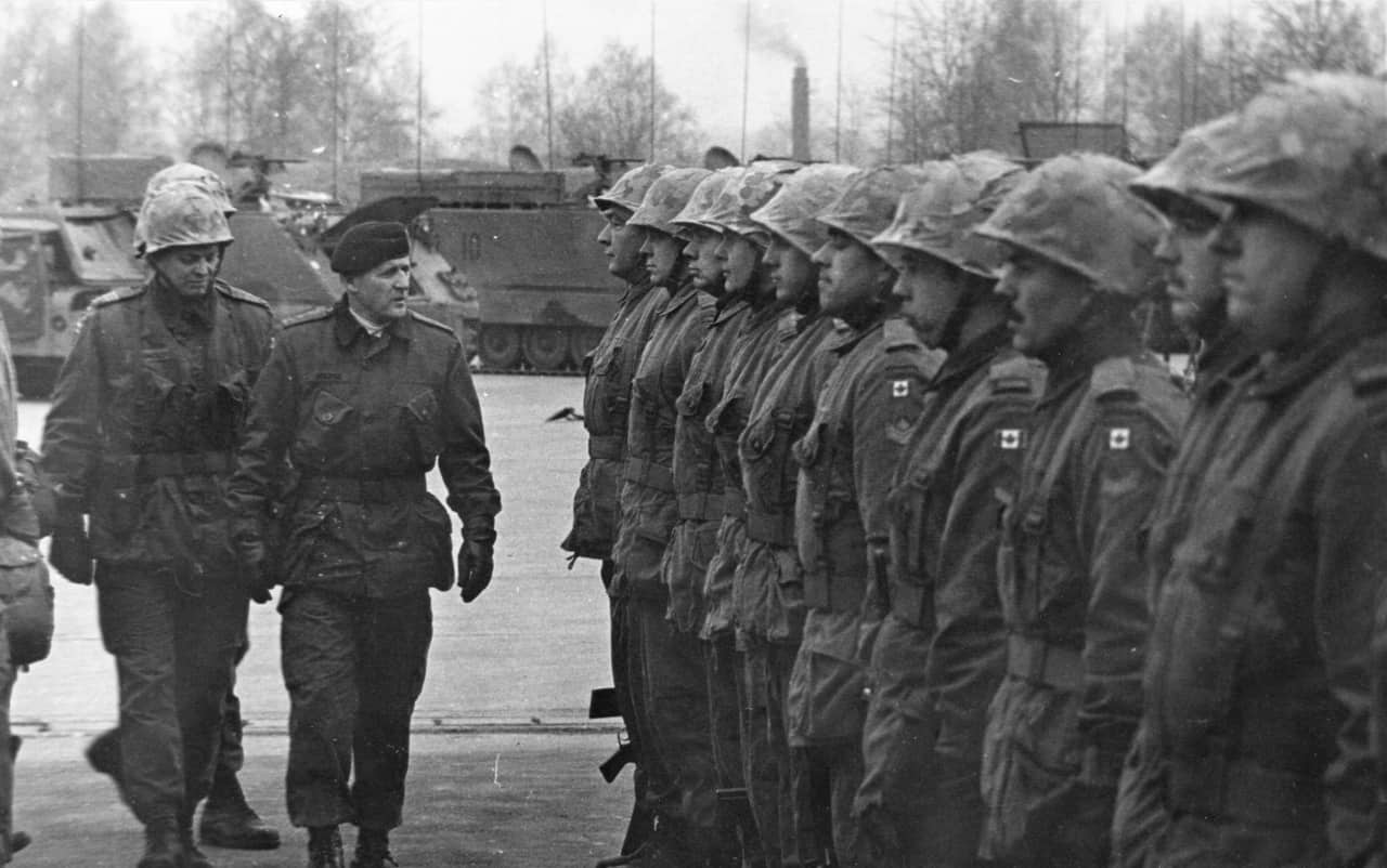General-Belzile-inspecting-troop-in-Germany-1RCHA