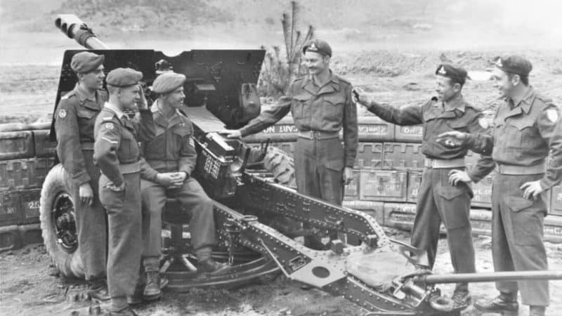 1952-B-Troop-Handover-Period-1RCHA-and-2RCHA-e1608661891812-1024x576